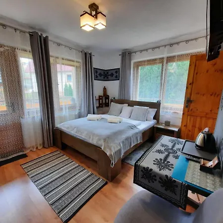 Goscinne Kami Проживание в семье *