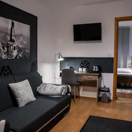 Goscinne Kami Проживание в семье *